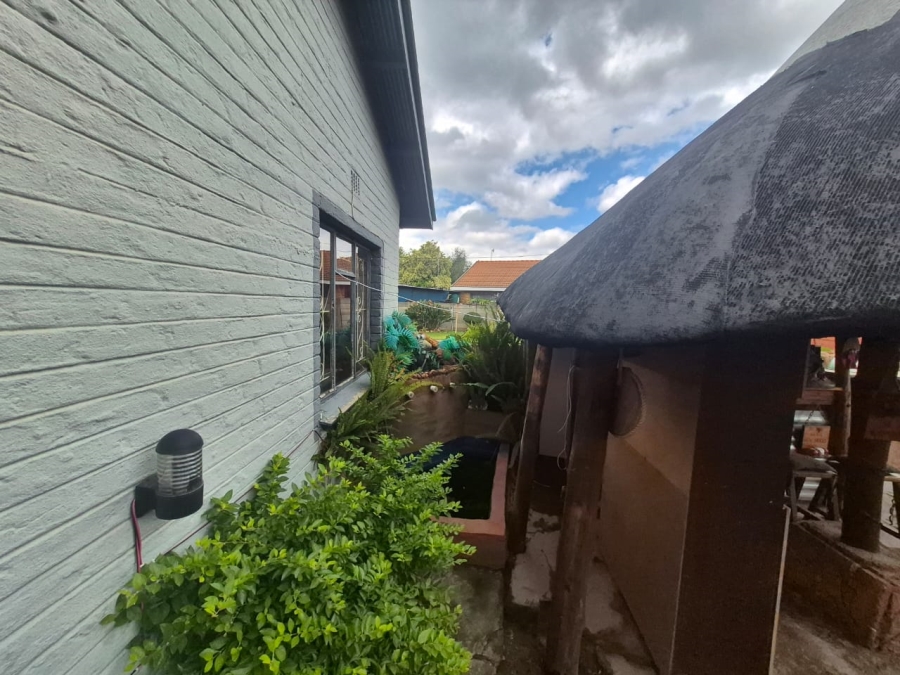 3 Bedroom Property for Sale in Oos Einde North West